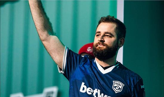 EDG惊天逆转夺冠全球冠军赛胜利